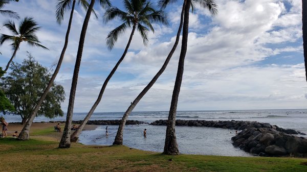 Launiupoko Beach Park by null