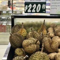 Robinsons Supermarket - Durian!!!
