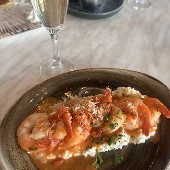 La Vie - Cocktail Bars Near Me - Washington, DC, District of Columbia