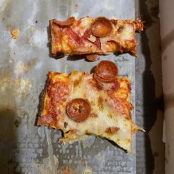 Franco's Pizza - The size difference in slices from the way they cut the pizza