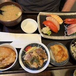 Sashimi and sushi TEISHOKU