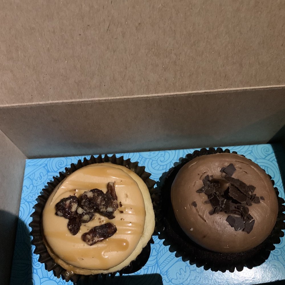 Smallcakes Utopia - Salted Caramel Crunch and chocolate cream cupcake - Cupcakes Near Me - Charlotte, North Carolina Smallcakes Utopia - Salted Caramel Crunch and chocolate cream cupcake - Cupcakes Near Me - Charlotte, North Carolina