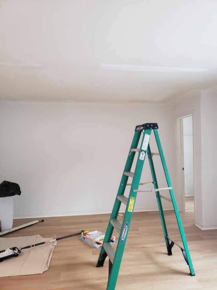 Slide of Lefty's Handyman Service