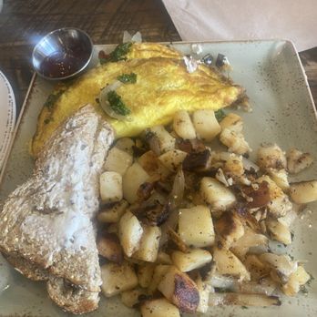First Watch - Morning Market Vegetable Omelet - Cafes Near Me - Snellville, Georgia