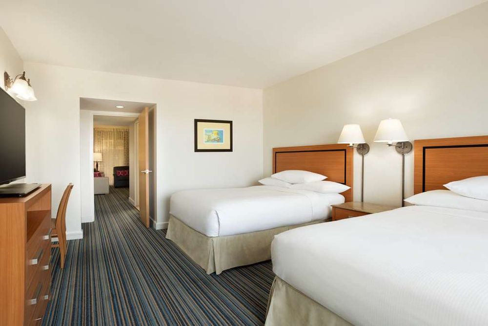 Embassy Suites by Hilton Dorado del Mar Beach Resort