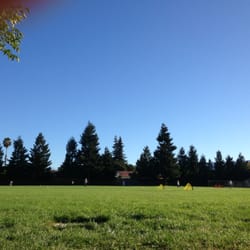 Huff Elementary School - Beautiful fields! I love that my daughter's team has dejected such a lovely school for practice