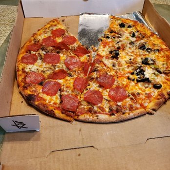 Piezon's Pizzeria - Farmer's Harvest combo - Pizza Near Me - Omaha, Nebraska Piezon's Pizzeria - Farmer's Harvest combo - Pizza Near Me - Omaha, Nebraska