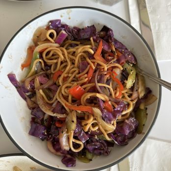 Johnny's - Vegetable Lo Mein - Peruvian Near Me - Brooklyn, New York