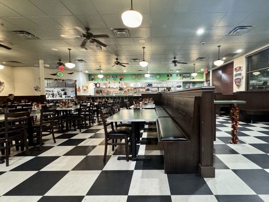 Metro Diner by null
