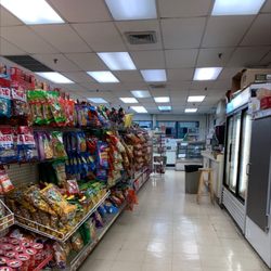 Mini Mart - Chips n things