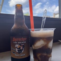 Ramone's Ice Cream Parlor - Root beer float