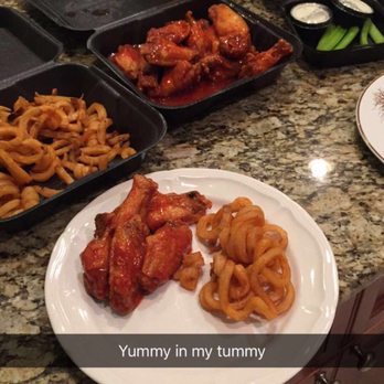 Beef 'O' Brady's - Wings and curly fries!! Nom - Pubs Near Me - Lithia, Florida Beef 'O' Brady's - Wings and curly fries!! Nom - Pubs Near Me - Lithia, Florida