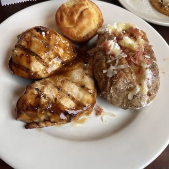 Calhoun's - Grilled Chicken Teriyaki - American Near Me - Pigeon Forge, Tennessee Calhoun's - Grilled Chicken Teriyaki - American Near Me - Pigeon Forge, Tennessee