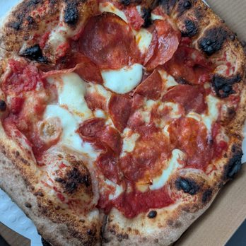 Pizza Vagabonda - Pepperoni - Food Trucks Near Me - San Antonio, Texas Pizza Vagabonda - Pepperoni - Food Trucks Near Me - San Antonio, Texas