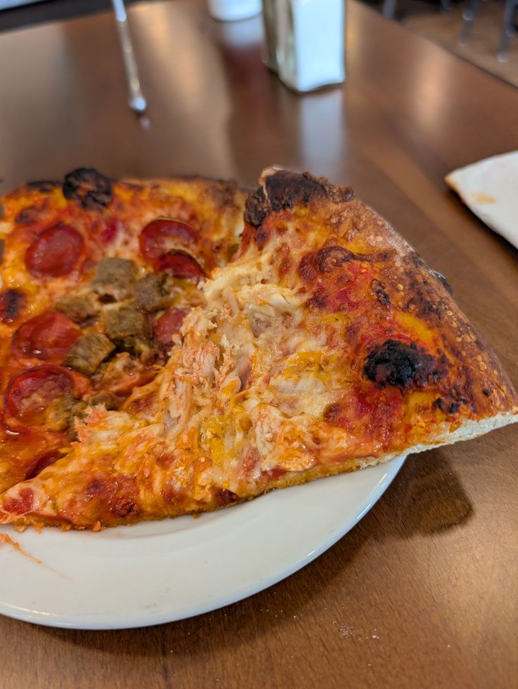 Arcadia Pizza Logo