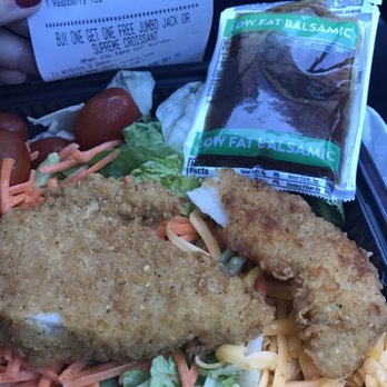 Jack in the Box - Compare receipt. That's not the dressing I ordered or the chicken. I wanted grilled. - Fast Food Near Me - Everett, Washington