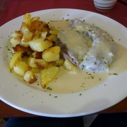 Cafe Carre