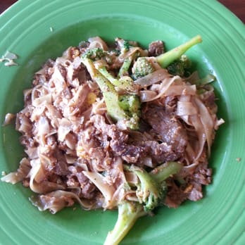 Saigon -2- Siam Bistro - Pad See Ew - Vietnamese Near Me - Gilroy, California