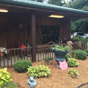 Cracker Barrel Old Country Store - American Near Me - Lumberton, North Carolina