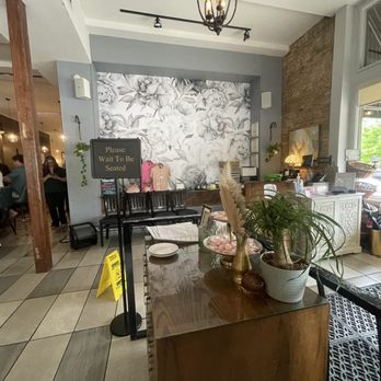Oliver's Corner Bistro - Entrance - Sandwiches Near Me - Macon, Georgia