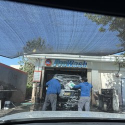 76 Gas Station & Car Wash - Hand wash