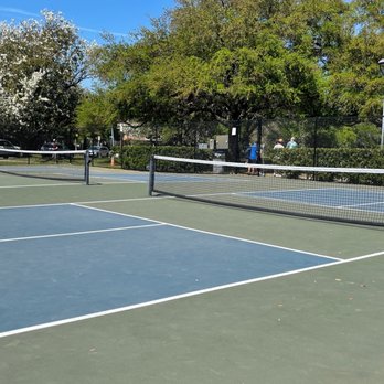 Crescent Lake Park - Pickle ball anyone? - Playgrounds Near Me - St. Petersburg, Florida Crescent Lake Park - Pickle ball anyone? - Playgrounds Near Me - St. Petersburg, Florida