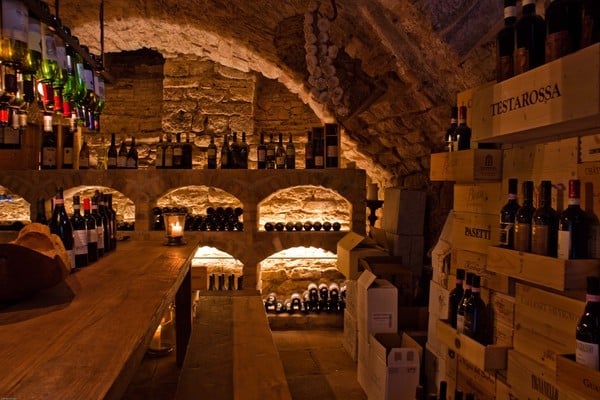 Christians Restaurant by null