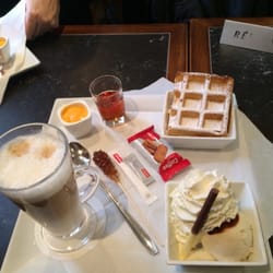 Eetcafé In de Statie - Latte Machiato van het huis