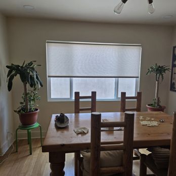 LA Custom Blinds - I got sand color blinds, it let's the light shine through while also providing privacy - Shades & Blinds Near Me - Los Angeles, California LA Custom Blinds - I got sand color blinds, it let's the light shine through while also providing privacy - Shades & Blinds Near Me - Los Angeles, California