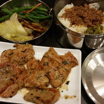 Class 302 Tea Cafe - Salmon bento $8.95 - Taiwanese Near Me - Irvine, California Class 302 Tea Cafe - Salmon bento $8.95 - Taiwanese Near Me - Irvine, California
