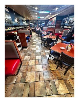 Hollywood Grill by null