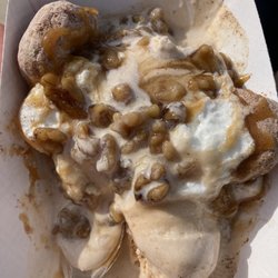 Butter’s Cool Spot - Pumpkin Spice With Wet Walnut Sundae! Fabulous