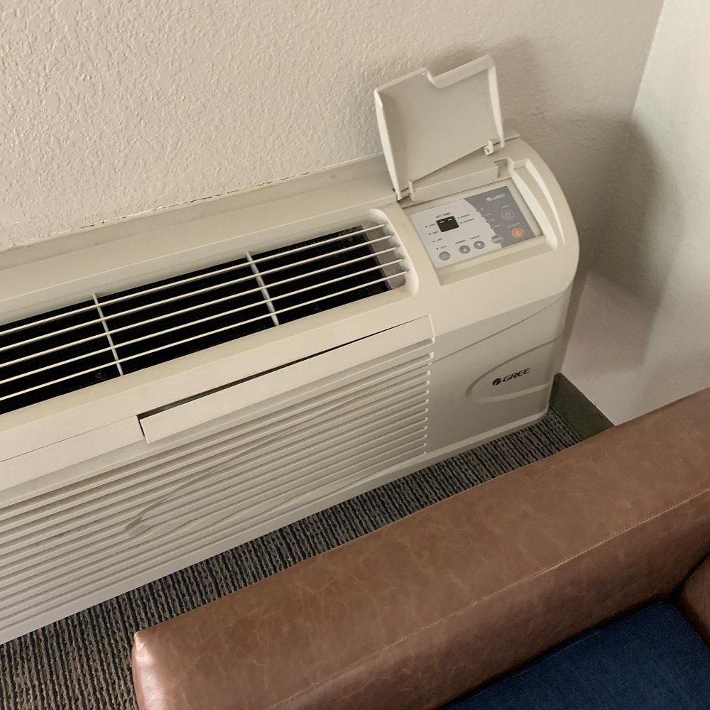 Great Wolf Lodge - Broken air conditioner and the dust on it was stuck like it was there for ages. - Resorts Near Me - Sandusky, Ohio Great Wolf Lodge - Broken air conditioner and the dust on it was stuck like it was there for ages. - Resorts Near Me - Sandusky, Ohio