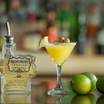 SHS BAR - SHS BAR featuring craft cocktails with locally sourced liquor mixed up just for you by @thesouthernmixologist. - Cocktail Bars Near Me - Cedar Park, Texas SHS BAR - SHS BAR featuring craft cocktails with locally sourced liquor mixed up just for you by @thesouthernmixologist. - Cocktail Bars Near Me - Cedar Park, Texas
