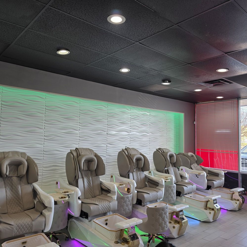 T's Nails & Spa - Brand new full body massage chairs as of December 2025! - Nail Salons Near Me - Independence, Missouri T's Nails & Spa - Brand new full body massage chairs as of December 2025! - Nail Salons Near Me - Independence, Missouri