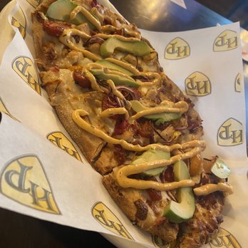 Hagemeister Park - Chicken bacon avocado flatbread - American Near Me - Green Bay, Wisconsin Hagemeister Park - Chicken bacon avocado flatbread - American Near Me - Green Bay, Wisconsin
