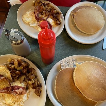 Roxy's Cafe - #14 Breakfast Combo with Bacon and homefries - Cafes Near Me - Harrisburg, Pennsylvania