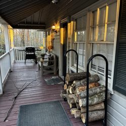 The Manor at Becks Lake - Front porch