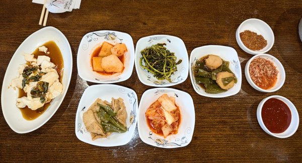 JeunJu Korean Restaurant 전주식당 | 전주할매칼국수 - Authentic Korean home style food by null