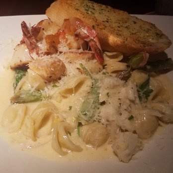 Pappadeaux Seafood Kitchen - Shrimp & Scallop pasta dish - Cajun/Creole Near Me - Austin, Texas Pappadeaux Seafood Kitchen - Shrimp & Scallop pasta dish - Cajun/Creole Near Me - Austin, Texas