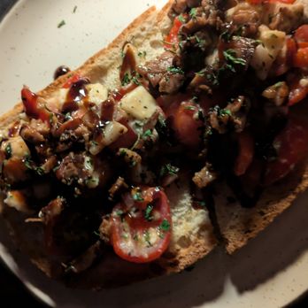 The Social House - Brisket Bruschetta - Lounges Near Me - Warwick, Rhode Island The Social House - Brisket Bruschetta - Lounges Near Me - Warwick, Rhode Island