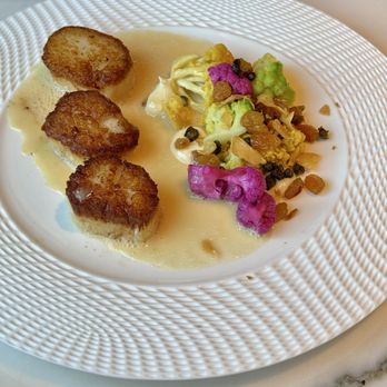 Fairmont Breakers Long Beach - Scallops - Hotels Near Me - Long Beach, California