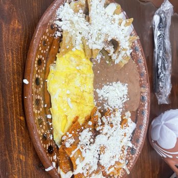 Tesoro Mexican - Chilaquiles divorciado - Mexican Near Me - Fort Worth, Texas Tesoro Mexican - Chilaquiles divorciado - Mexican Near Me - Fort Worth, Texas