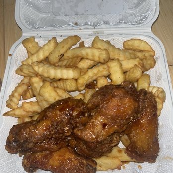 Full Yum Carry Out - Kung Pao Chicken Wings with a Side (Fries) - Chinese Near Me - Washington, DC, District of Columbia Full Yum Carry Out - Kung Pao Chicken Wings with a Side (Fries) - Chinese Near Me - Washington, DC, District of Columbia