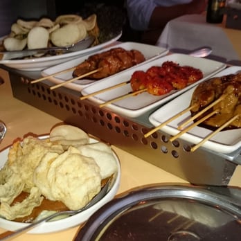 Keraton Damai - Indonesian Near Me - Den Haag, ZH