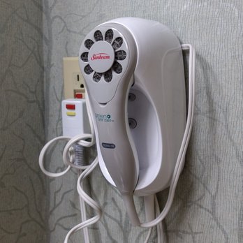 Holiday Inn Anderson - Travel your own hair dryer this was a waste. - Hotels Near Me - Anderson, South Carolina Holiday Inn Anderson - Travel your own hair dryer this was a waste. - Hotels Near Me - Anderson, South Carolina