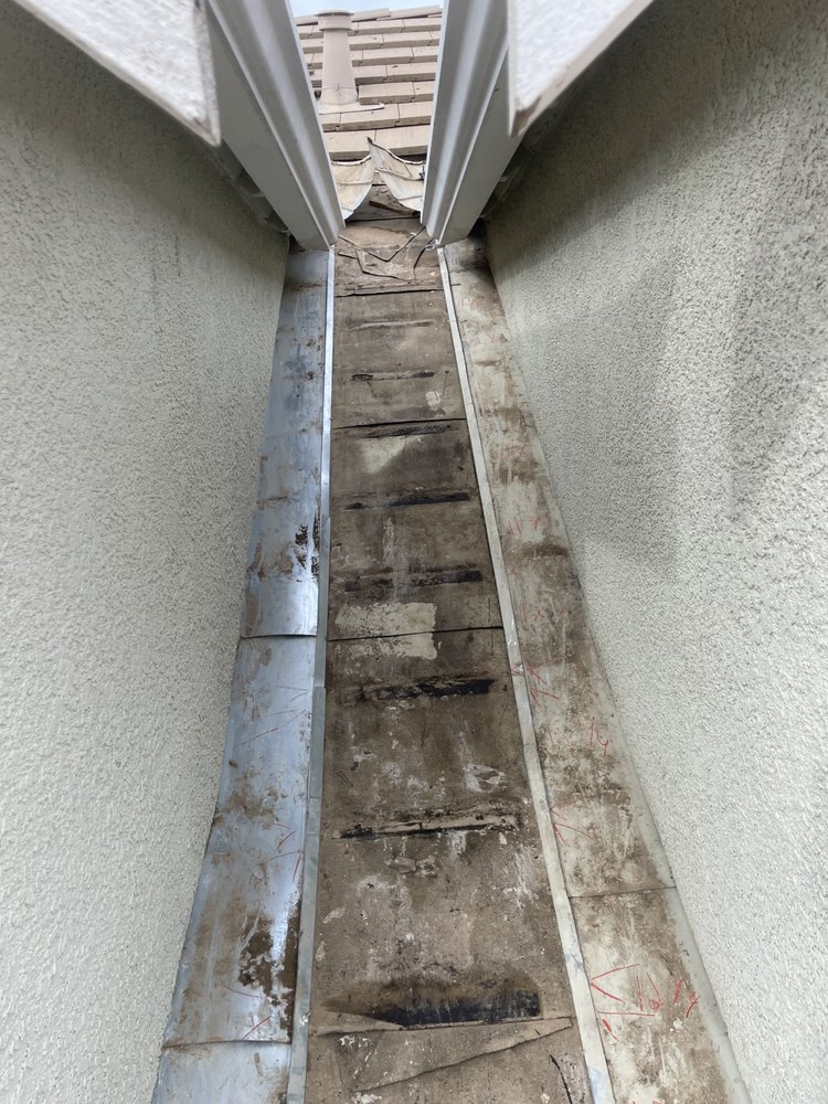 Slide of Ace Roof Repair