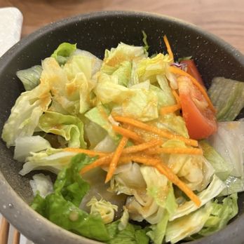 Haruka Sake & Sushi - Basic Salad - Sushi Bars Near Me - Fullerton, California