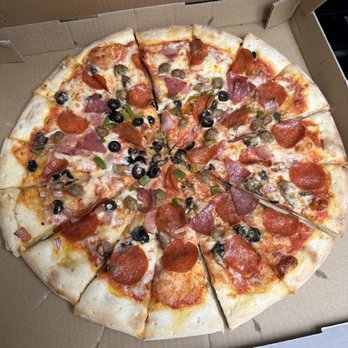 Moe’s Giant Pizza - Supreme Pizza - Pizza Near Me - Vista, California