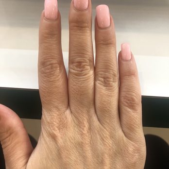 Colome Nails - UV Gel Manicure with Susan - Nail Salons Near Me - New York, New York